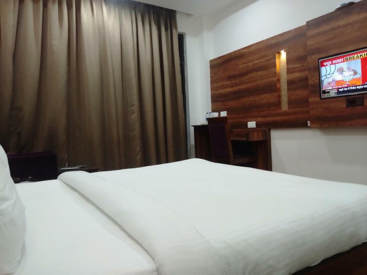 Hotel AK Continental - Mcleodganj Dharamshala Esterno foto