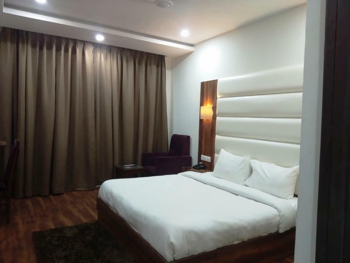 Hotel AK Continental - Mcleodganj Dharamshala Esterno foto