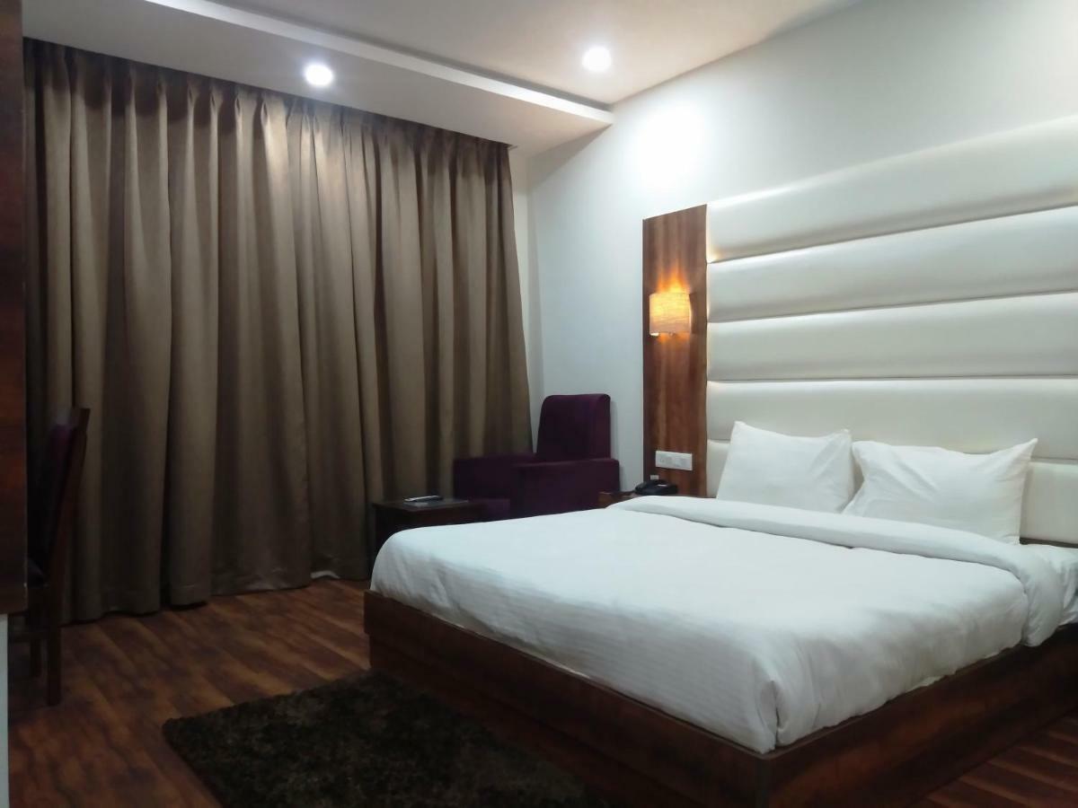 Hotel AK Continental - Mcleodganj Dharamshala Esterno foto